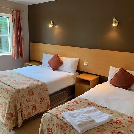 Fernhill Lodge Carrigaline Esterno foto