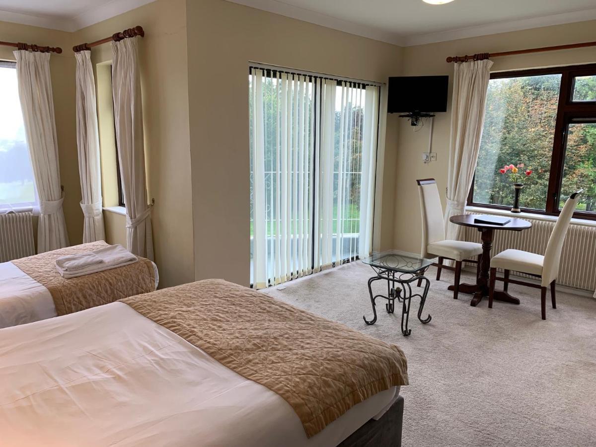 Fernhill Lodge Carrigaline Esterno foto